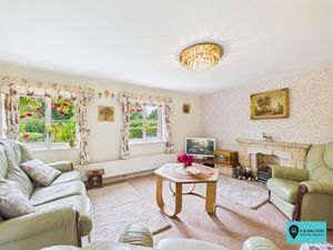 Living Room- click for photo gallery